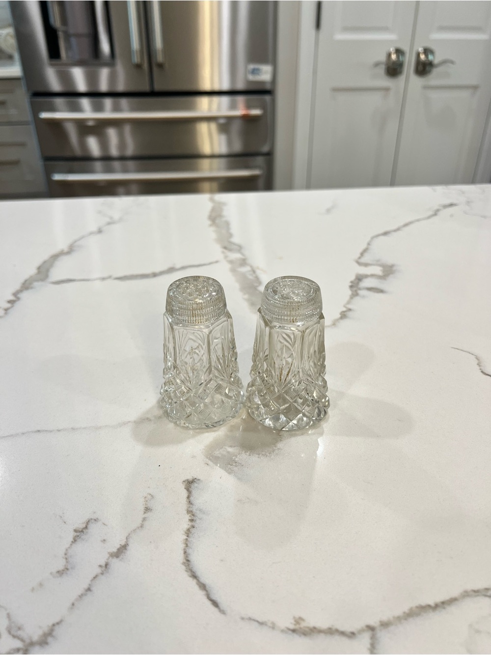 French Art Nouveau Salt & Pepper Shakers, Facetted Crystal Glass from the 1920s
